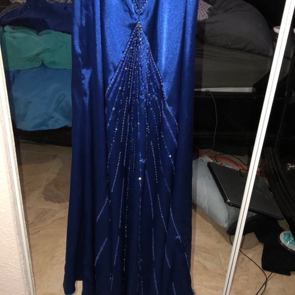 Prom/Evening gown - Picture 7 of 8